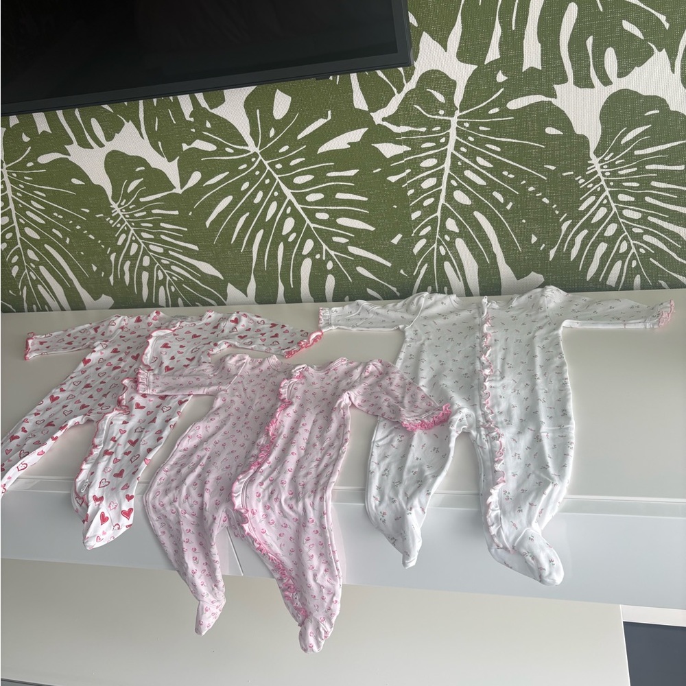 Kissy Kissy Pink & White Heart & Floral Baby Footed One-Pieces (3 Pack)❤️🌷